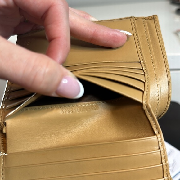 Gucci Wallet - Picture 13 of 16